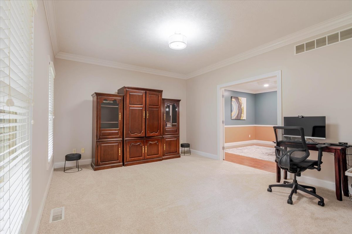 3505 Baldocchi Drive, Bloomington, IL 61704