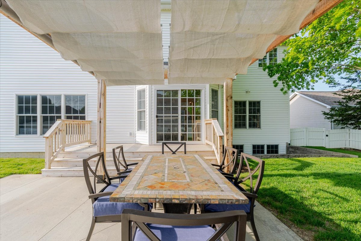 3505 Baldocchi Drive, Bloomington, IL 61704