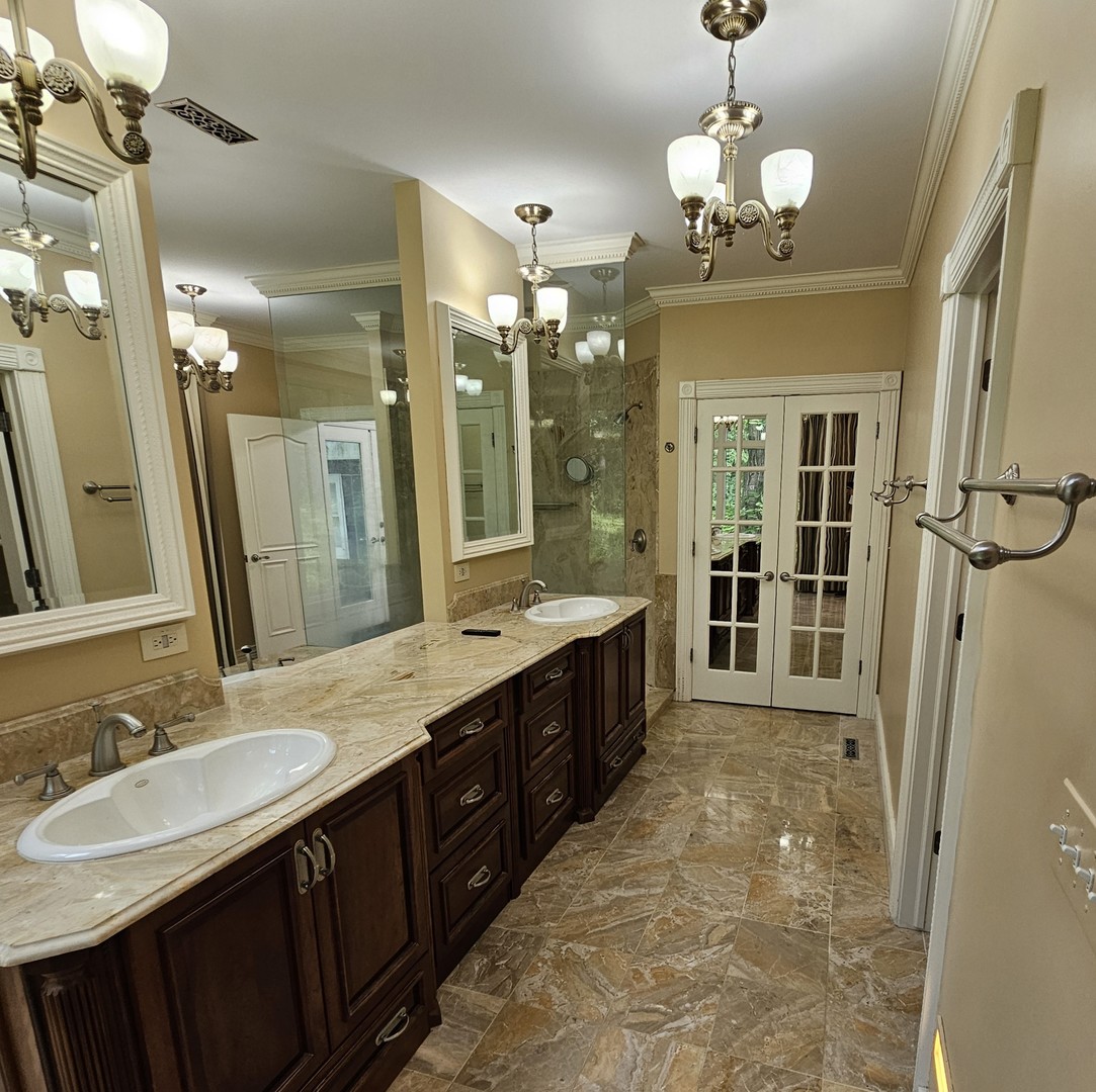 13616 Route 176, Woodstock, IL 60098