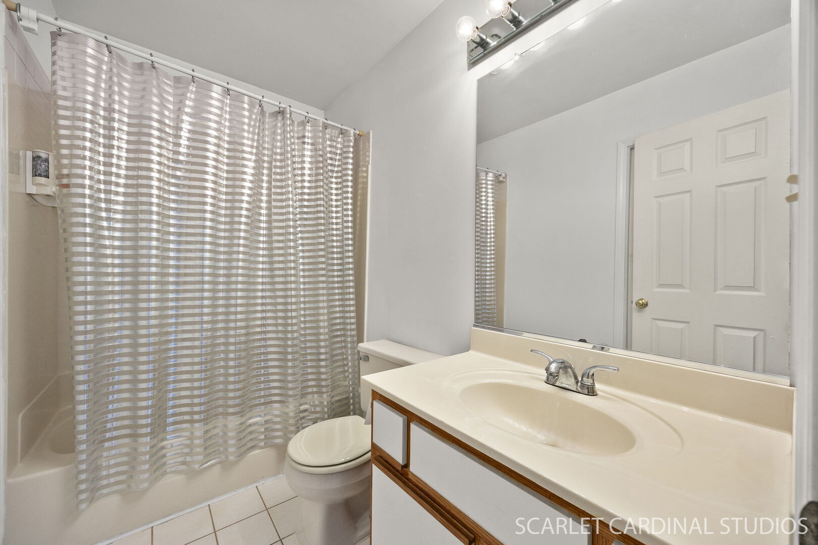 1004 Prairie View Court, Naperville, IL 60563