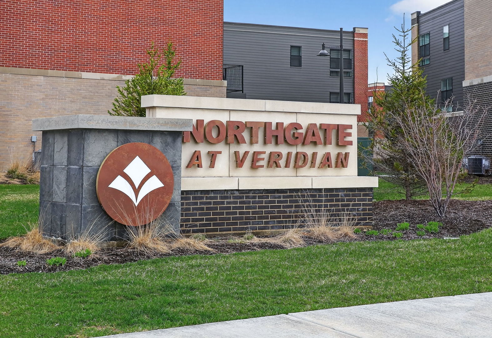 2213 Venture Drive, Schaumburg, IL 60173