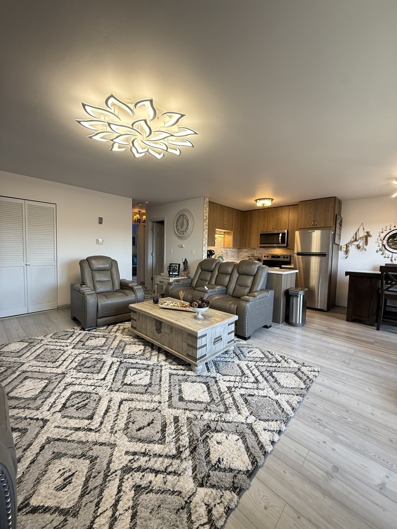 58 Vail Colony Road #9, Fox Lake, IL 60020