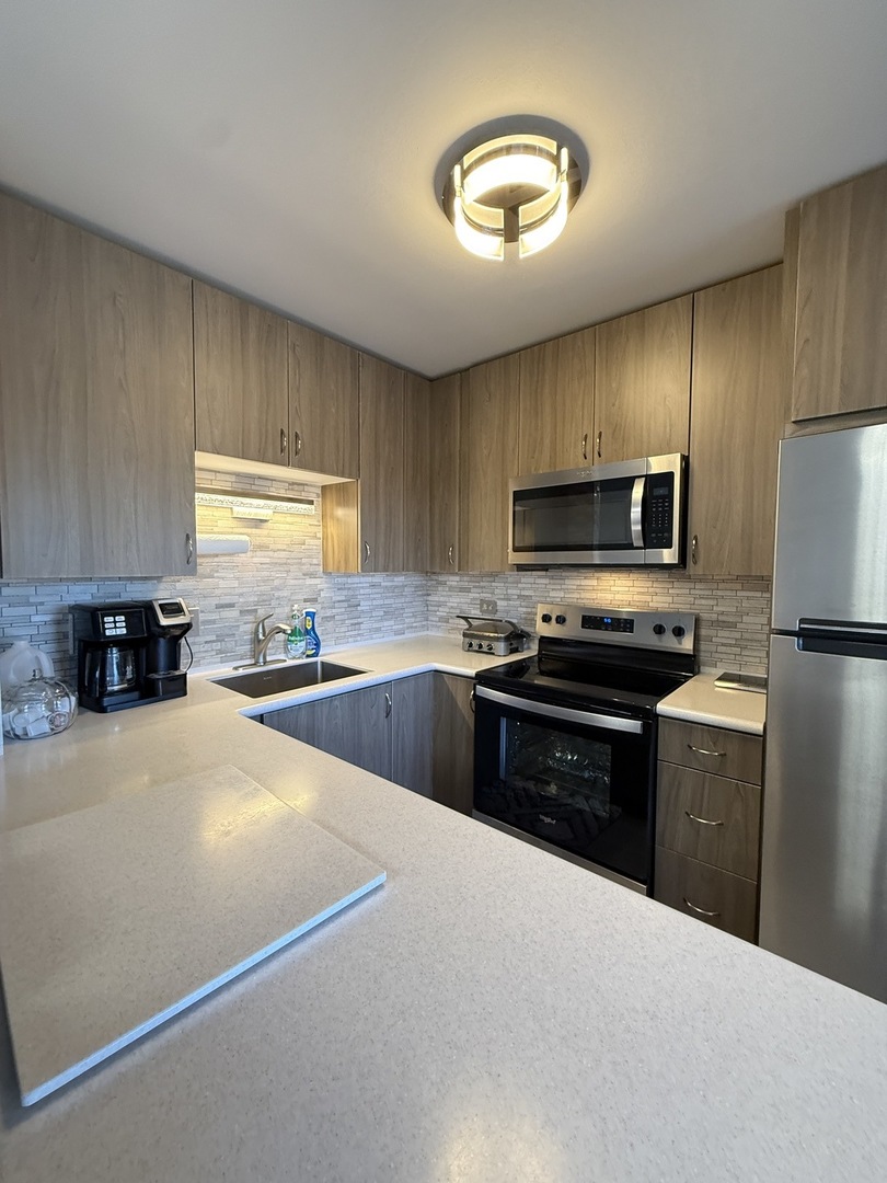 58 Vail Colony Road #9, Fox Lake, IL 60020