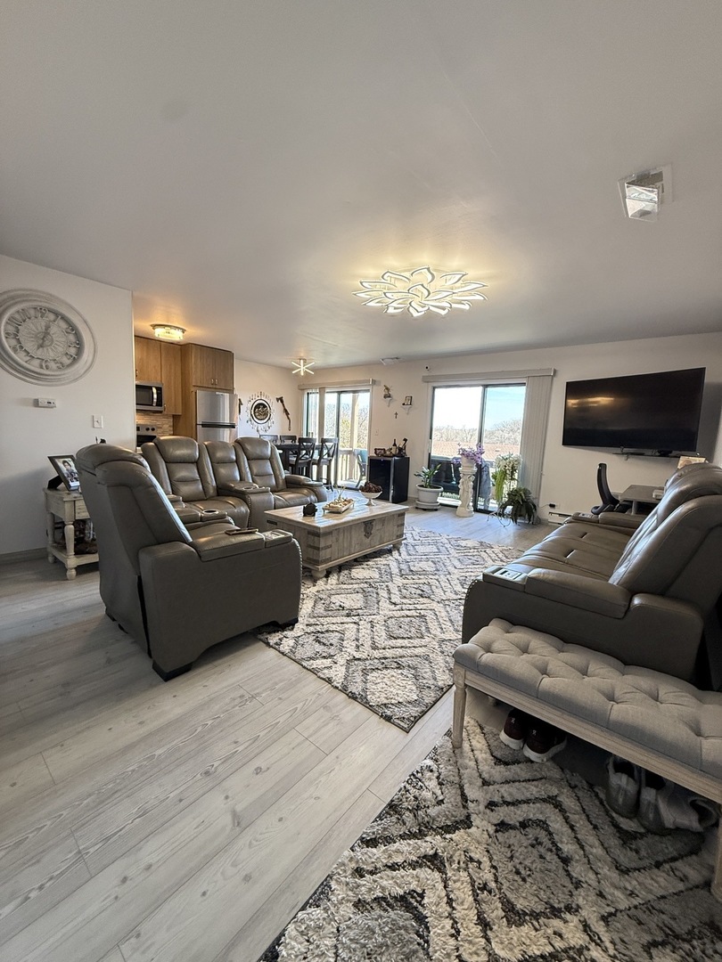 58 Vail Colony Road #9, Fox Lake, IL 60020