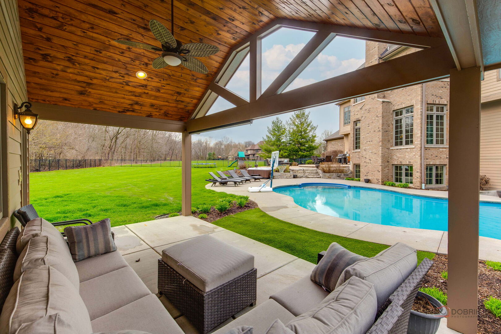 37W209 Deer Pond Court, St. Charles, IL 60175