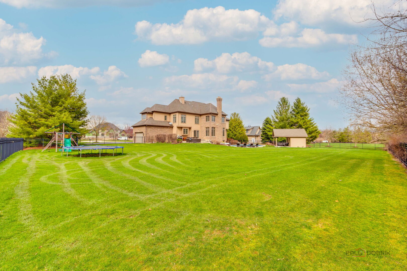 37W209 Deer Pond Court, St. Charles, IL 60175