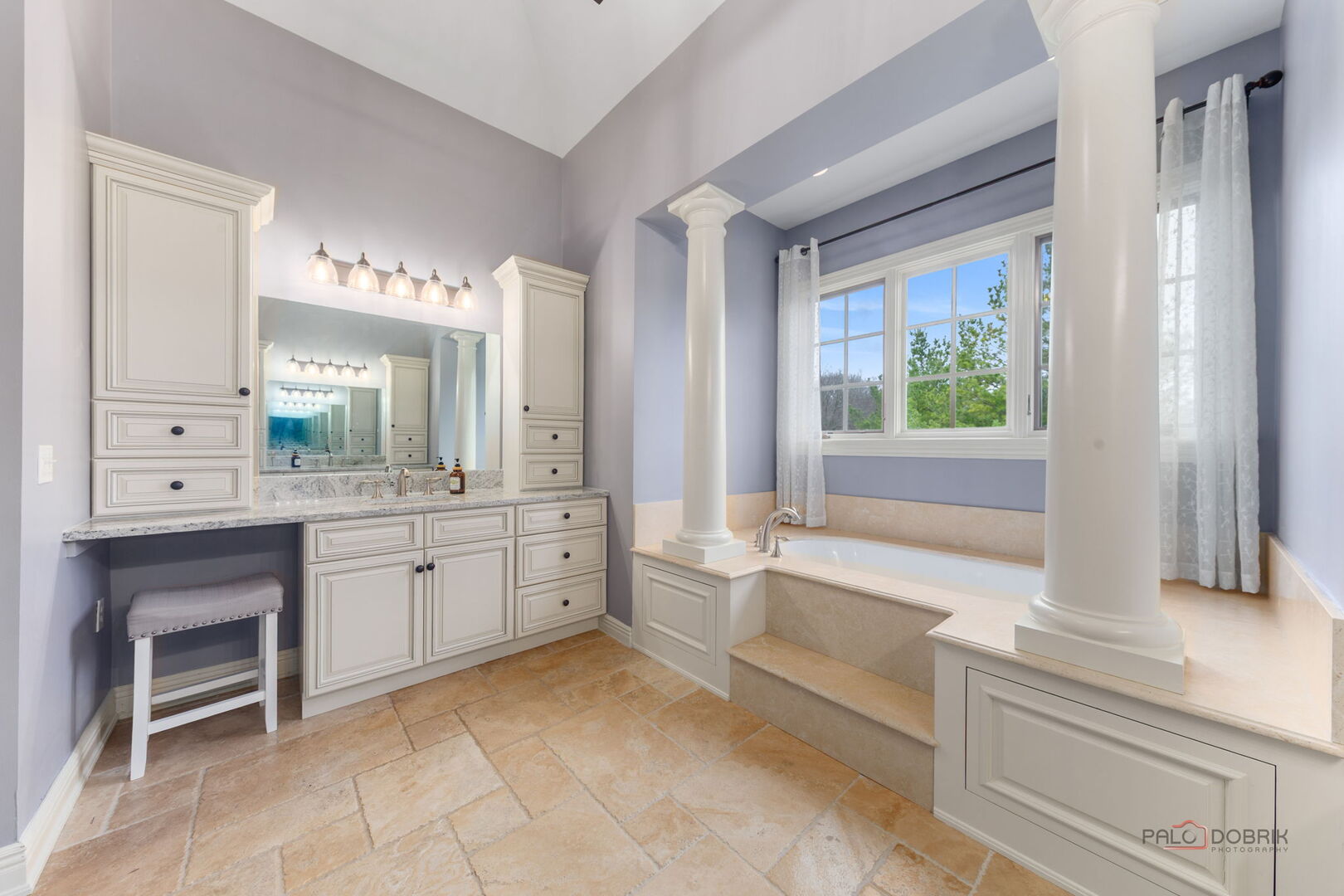37W209 Deer Pond Court, St. Charles, IL 60175