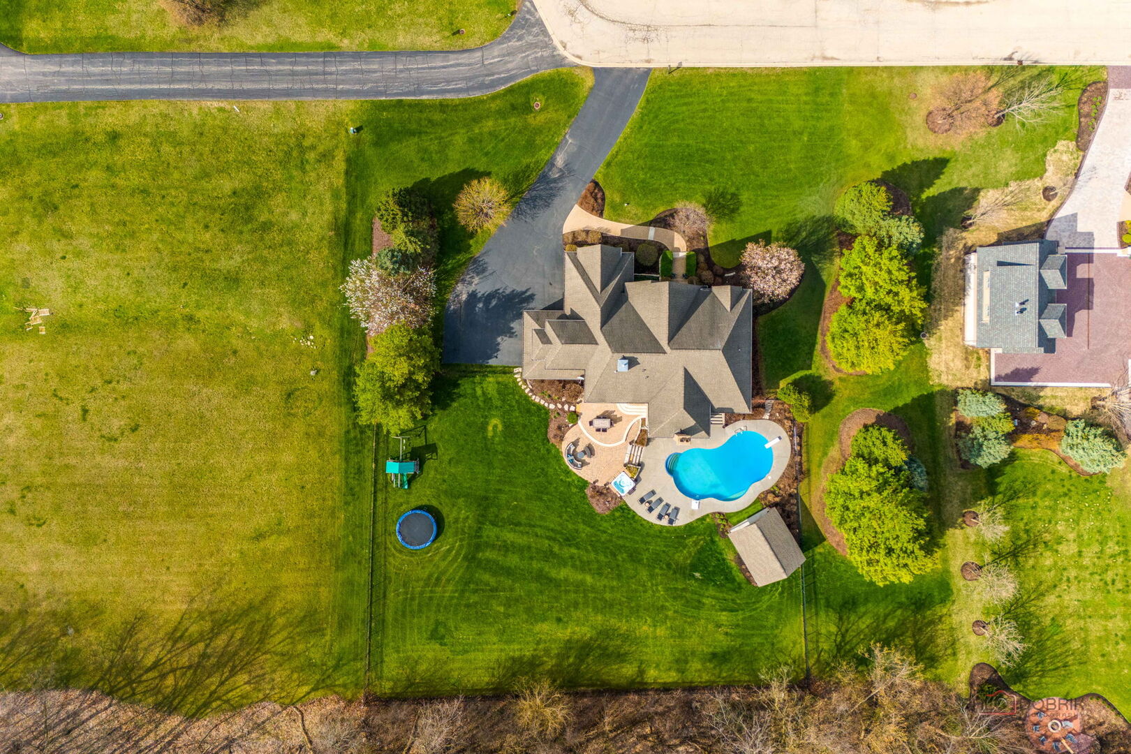 37W209 Deer Pond Court, St. Charles, IL 60175