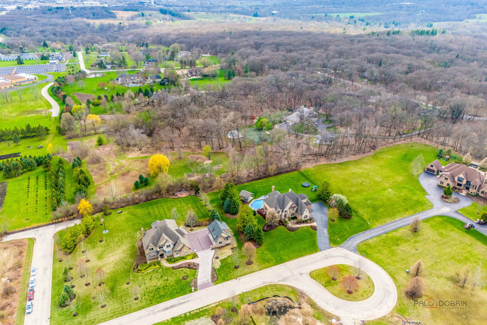 37W209 Deer Pond Court, St. Charles, IL 60175