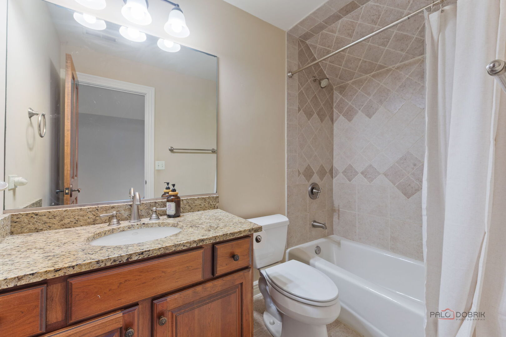37W209 Deer Pond Court, St. Charles, IL 60175