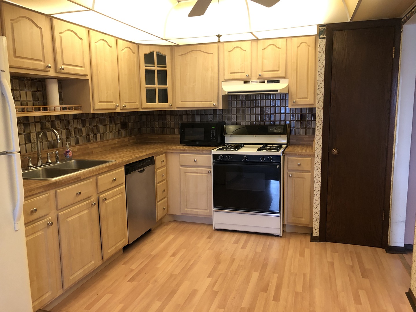 11277 S Roberts Road #E, Palos Hills, IL 60465