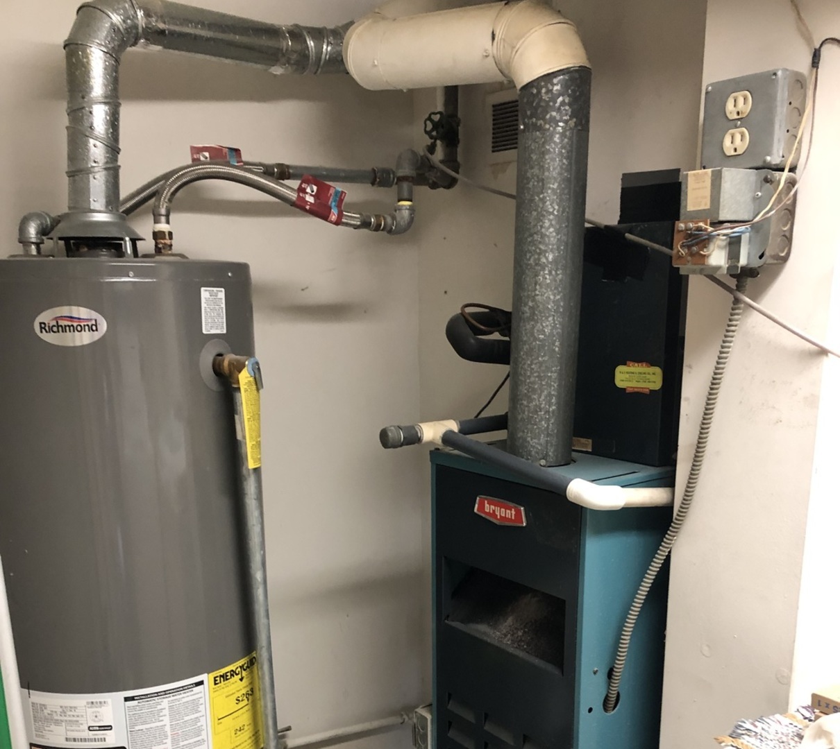 11277 S Roberts Road #E, Palos Hills, IL 60465