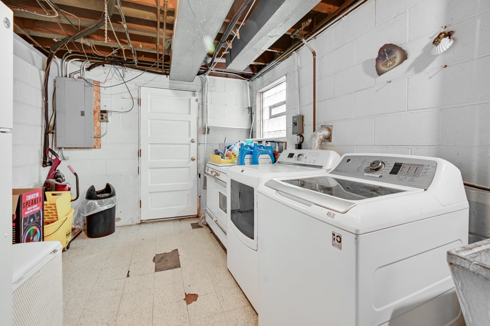 8713 S Washtenaw Avenue, Evergreen Park, IL 60805