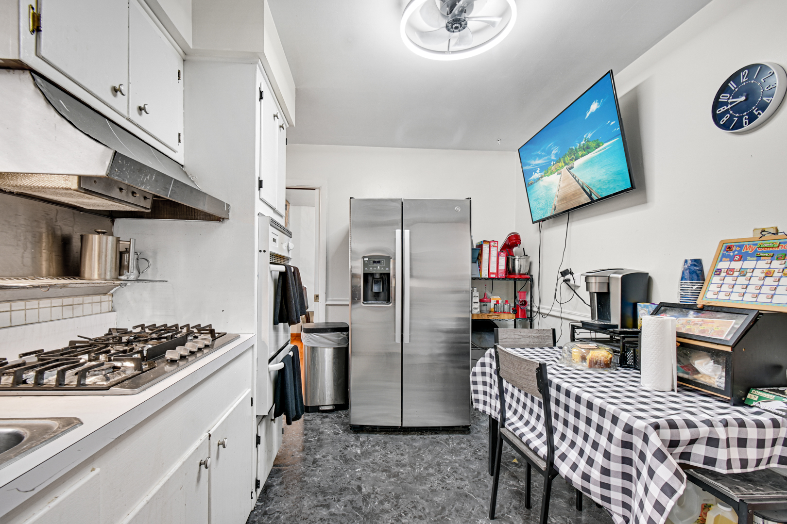 8713 S Washtenaw Avenue, Evergreen Park, IL 60805