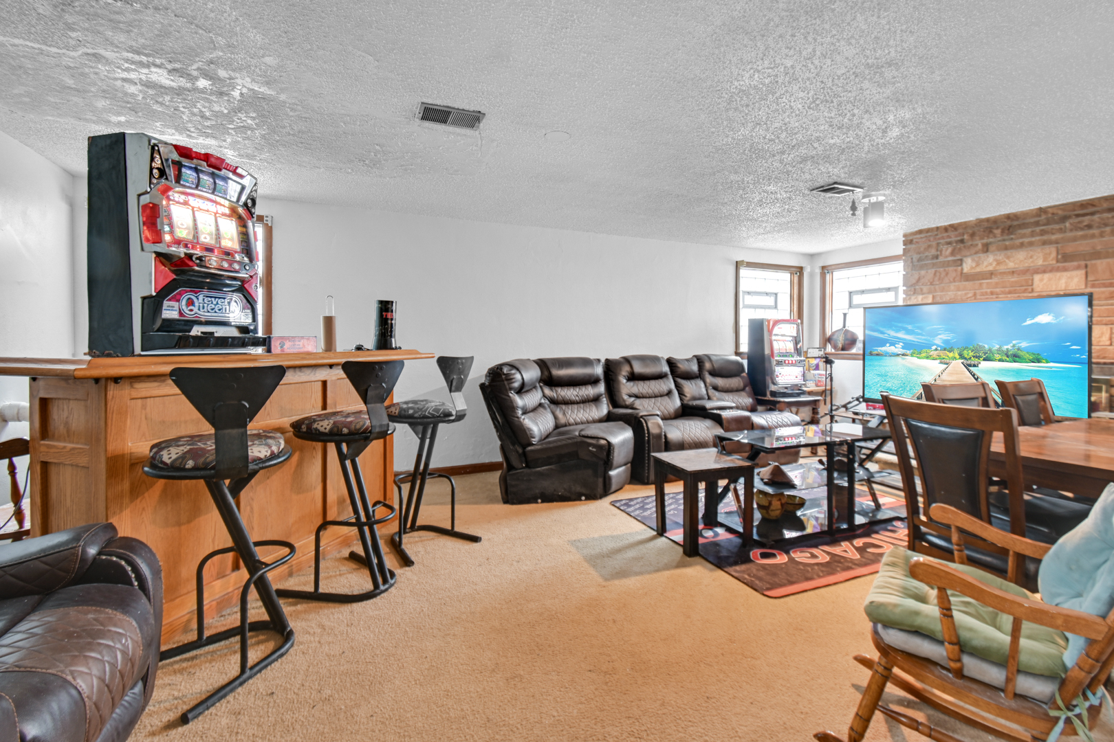 8713 S Washtenaw Avenue, Evergreen Park, IL 60805