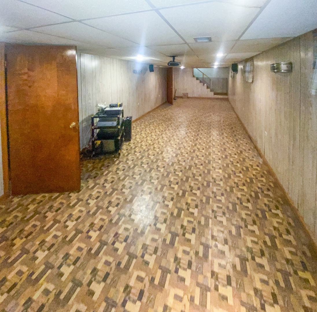 12632 S Emerald Avenue, Chicago, IL 60628