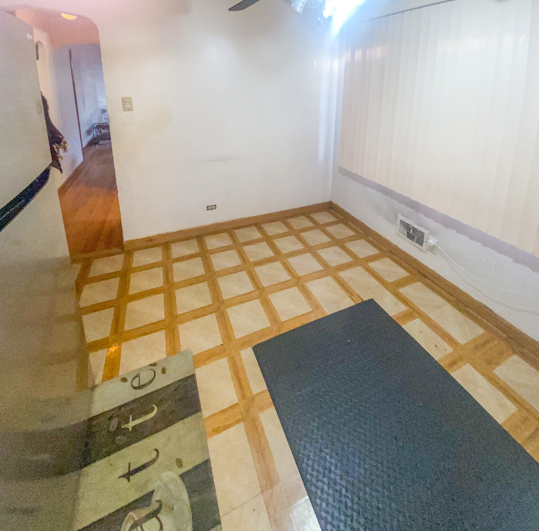 12632 S Emerald Avenue, Chicago, IL 60628