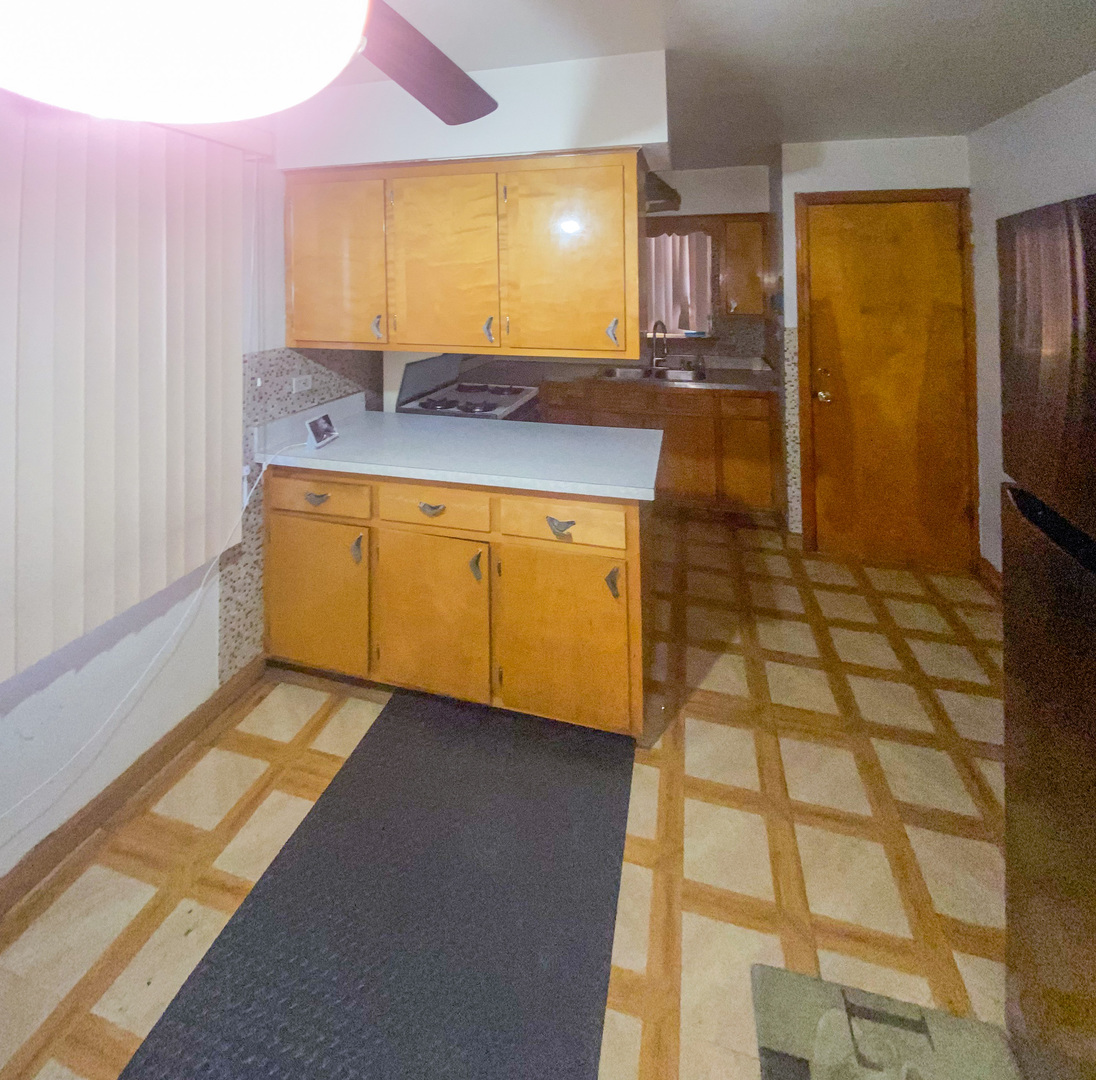 12632 S Emerald Avenue, Chicago, IL 60628