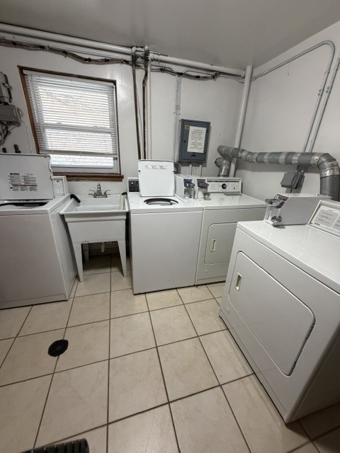 7612 W Belmont Avenue #1N, Chicago, IL 60634