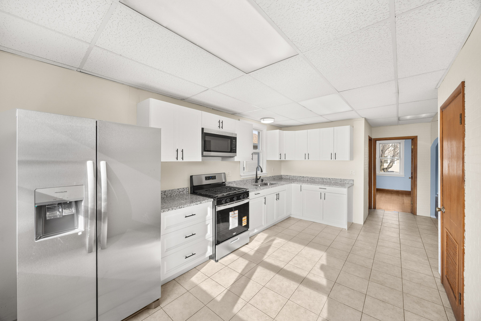 1706 N 15th Avenue, Melrose Park, IL 60160