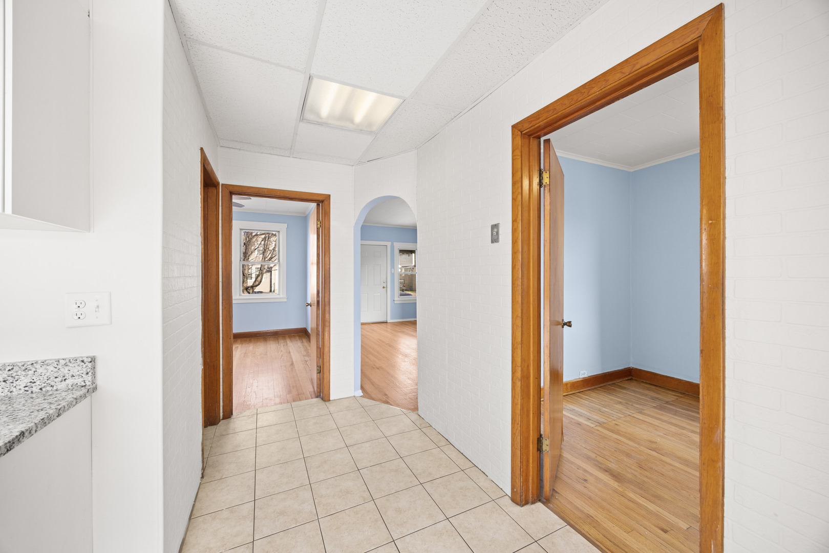 1706 N 15th Avenue, Melrose Park, IL 60160