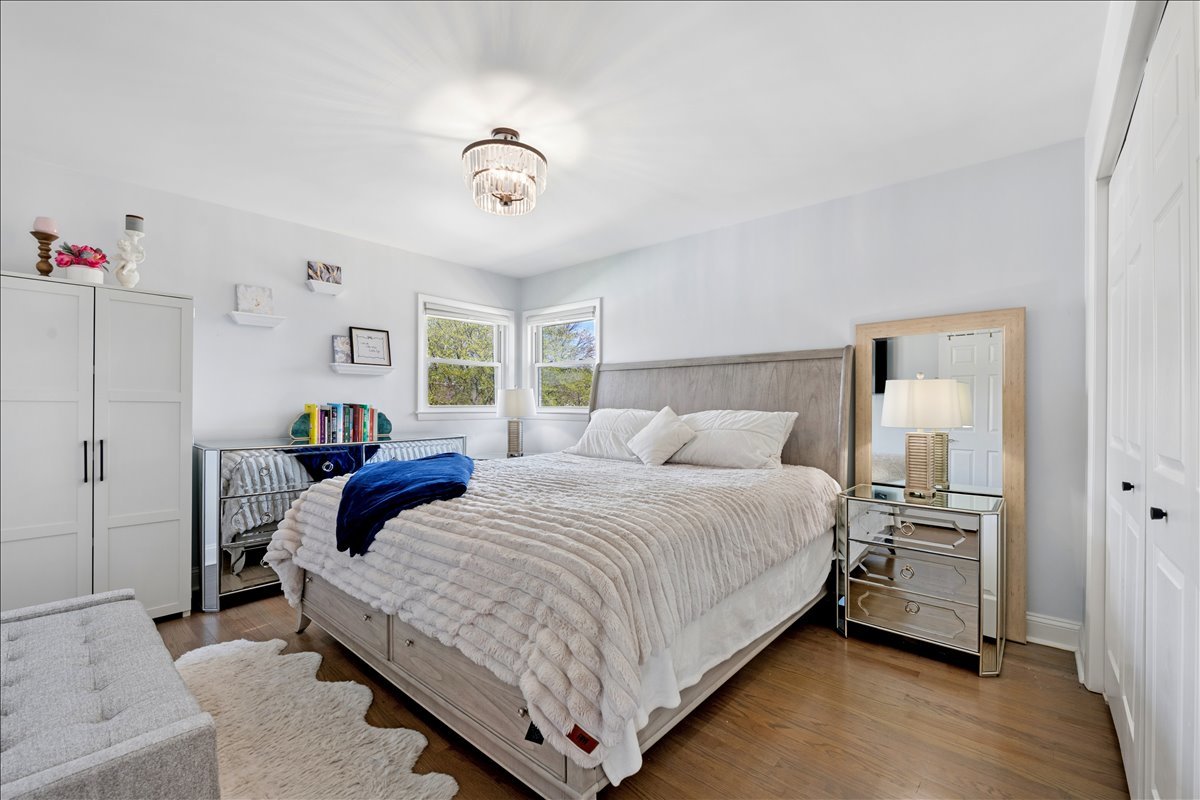 8154 N Root Court, Niles, IL 60714