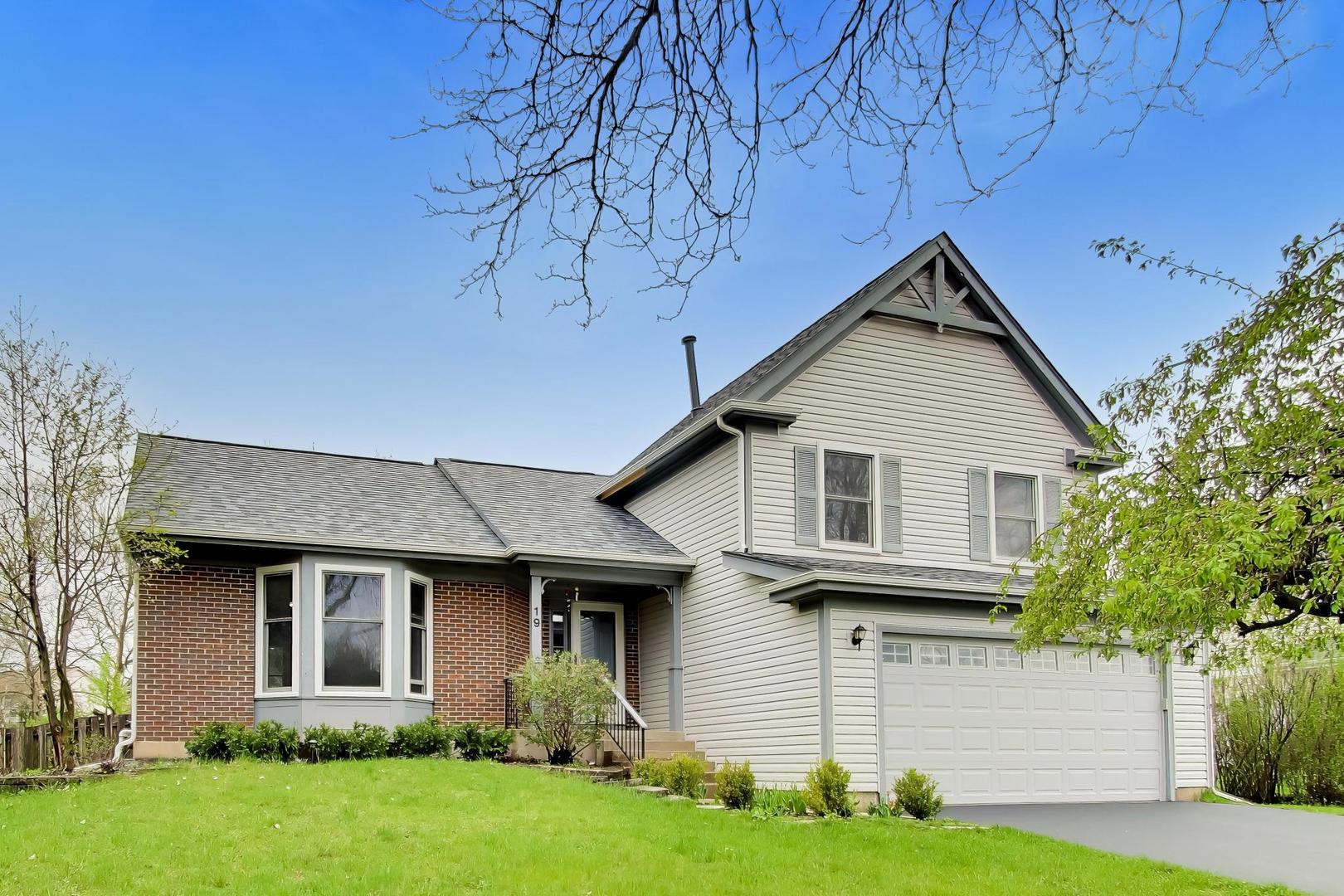 19 Dellmont Court, Buffalo Grove, IL 60089