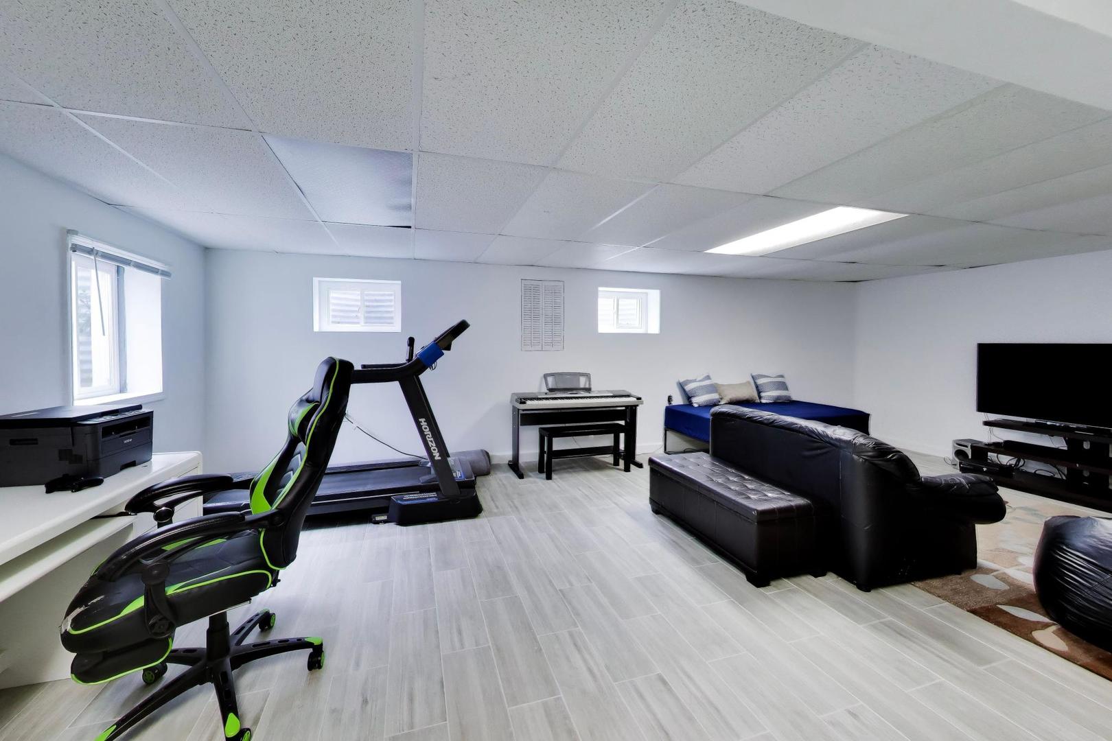 19 Dellmont Court, Buffalo Grove, IL 60089