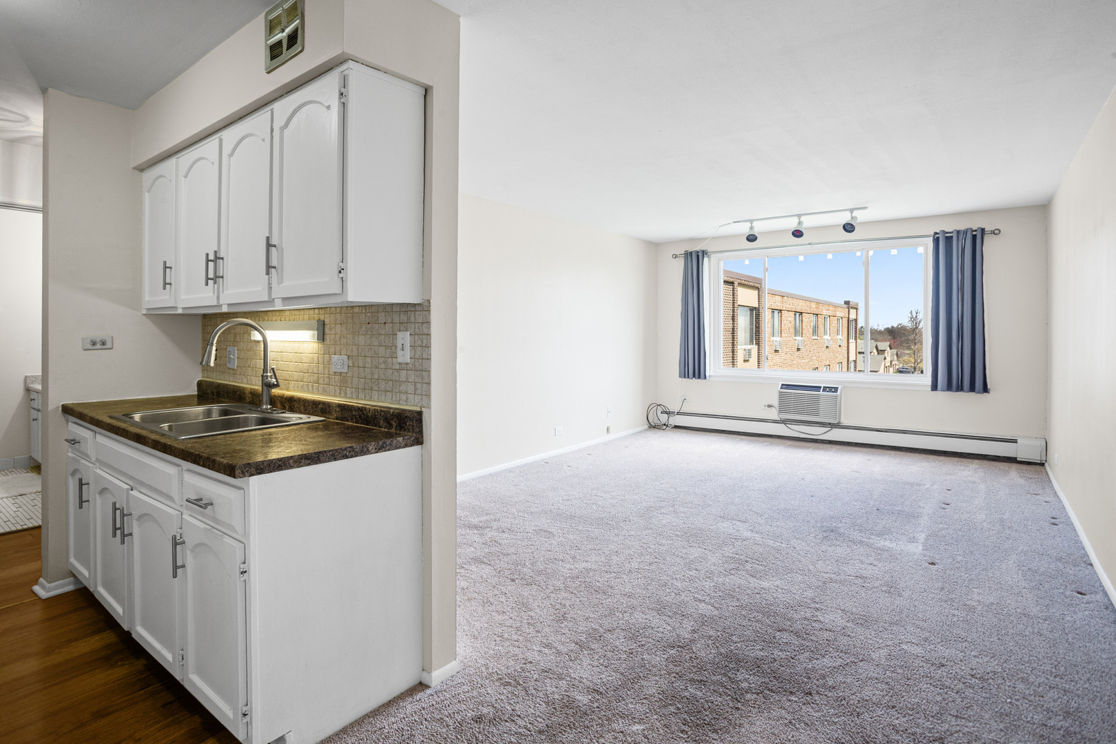 1375 Rebecca Drive #408, Hoffman Estates, IL 60169