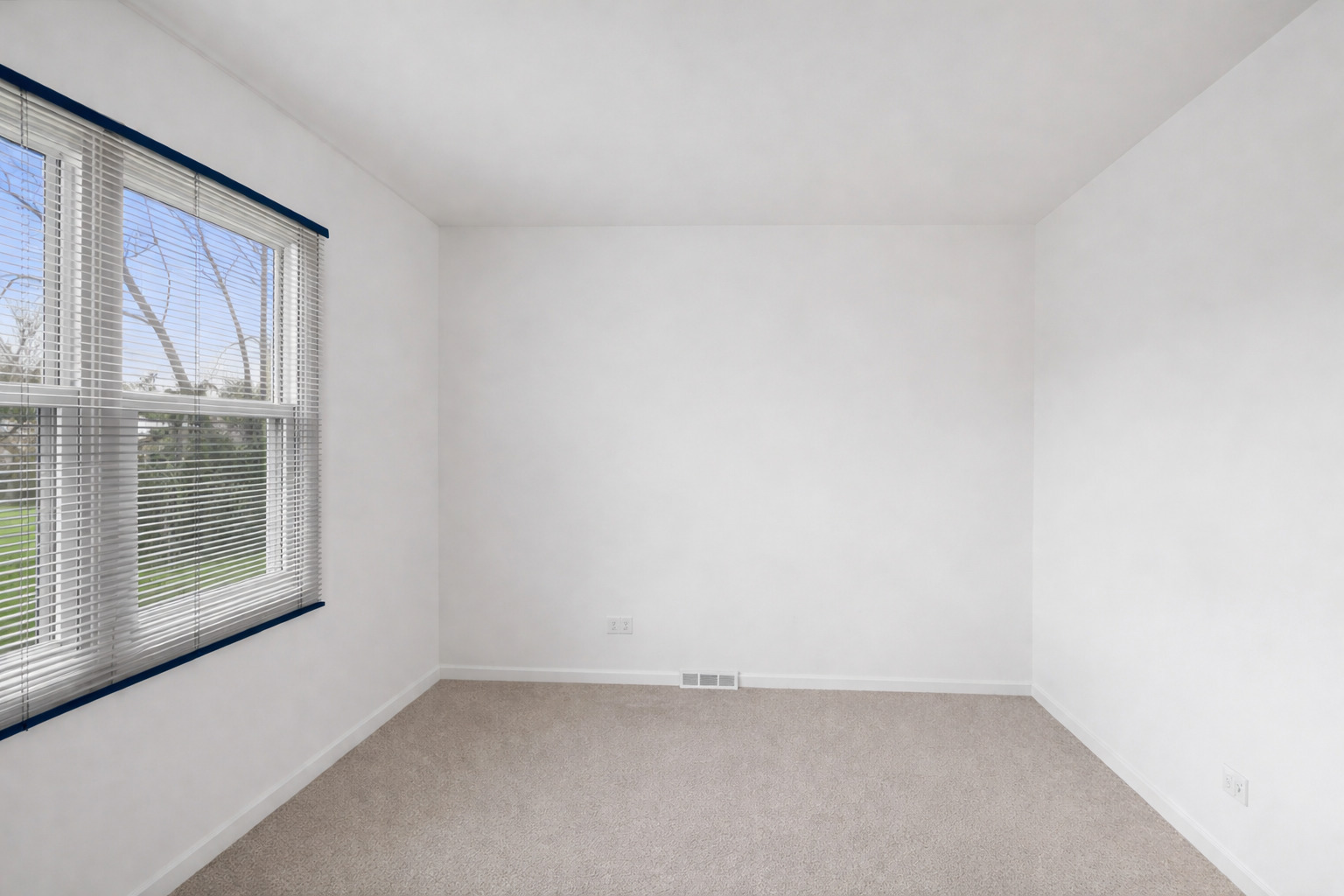 815 Knightsbridge Lane, Schaumburg, IL 60195