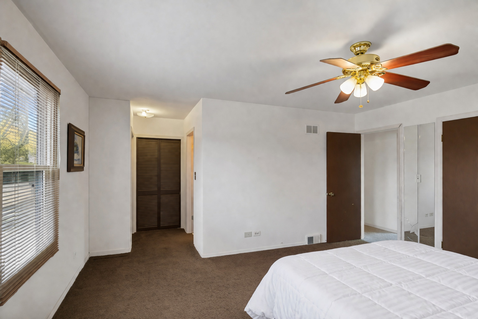 815 Knightsbridge Lane, Schaumburg, IL 60195