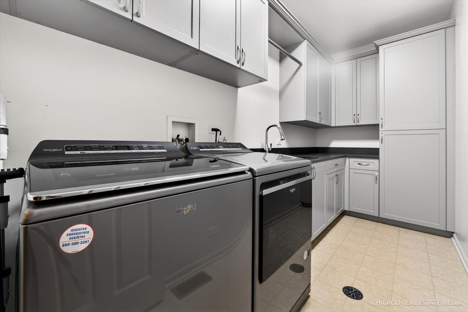 420 Blue Heron Circle, Bartlett, IL 60103