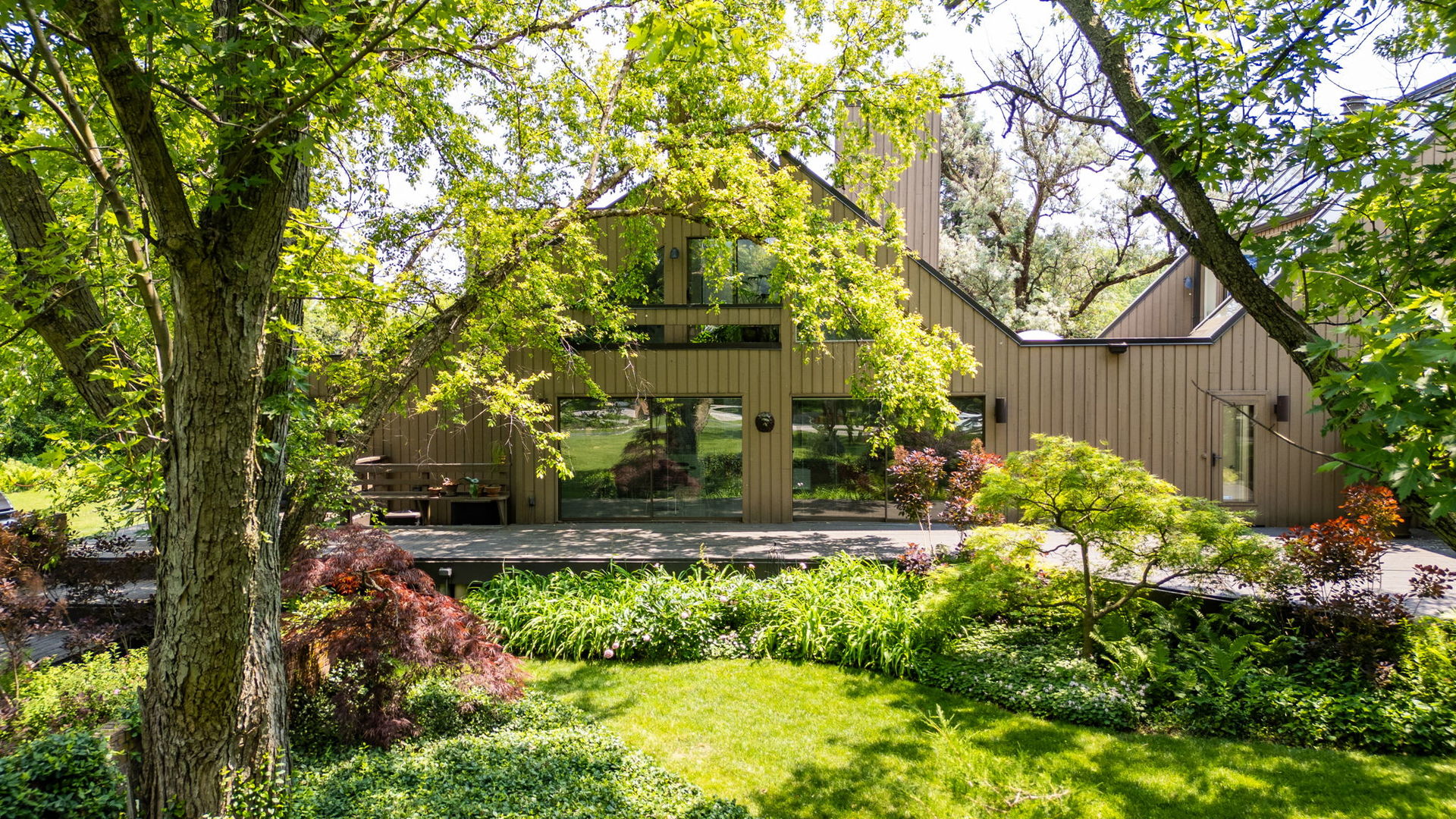 1707 Lynwood Court, Flossmoor, IL 60422