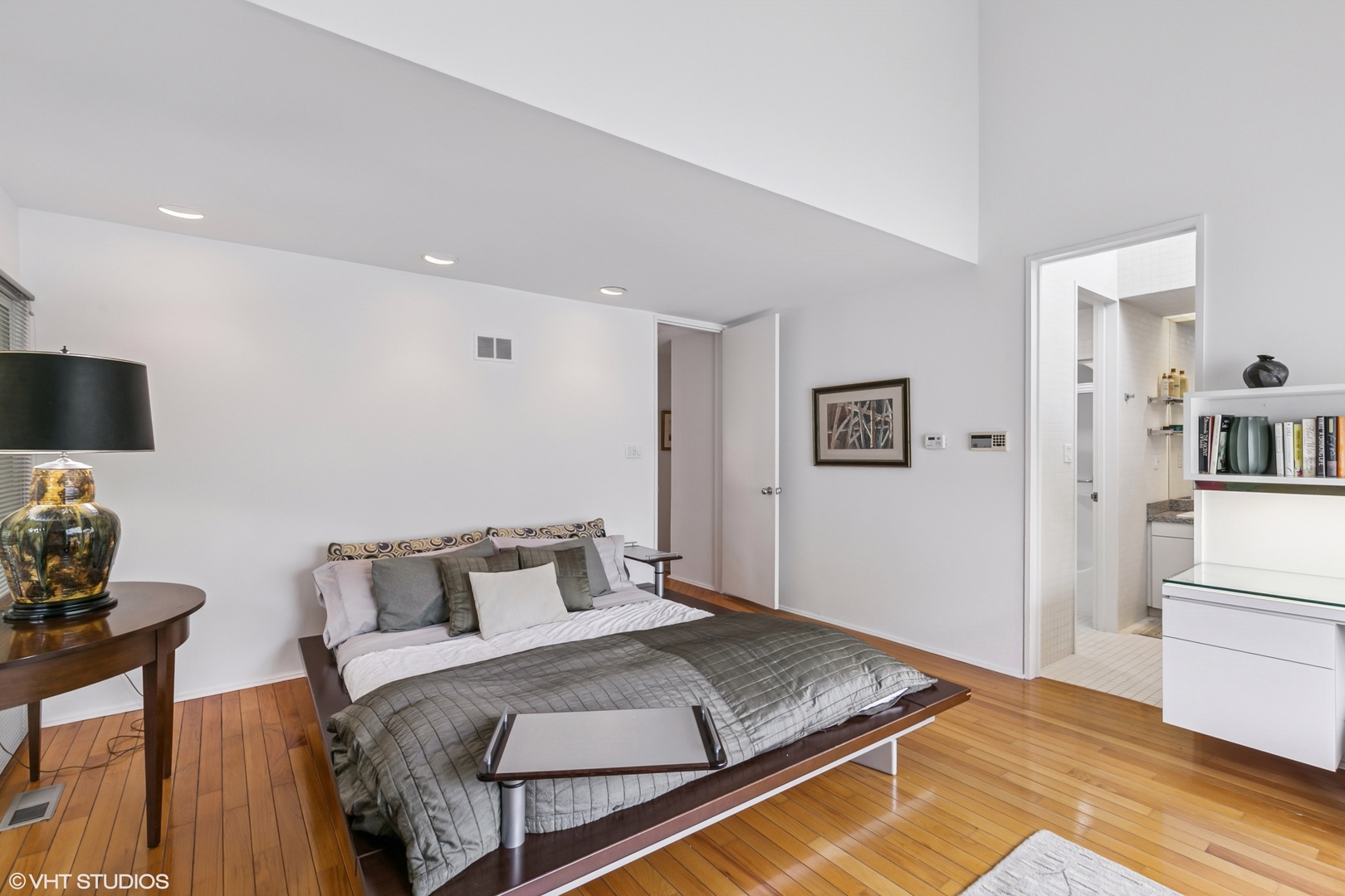 1707 Lynwood Court, Flossmoor, IL 60422