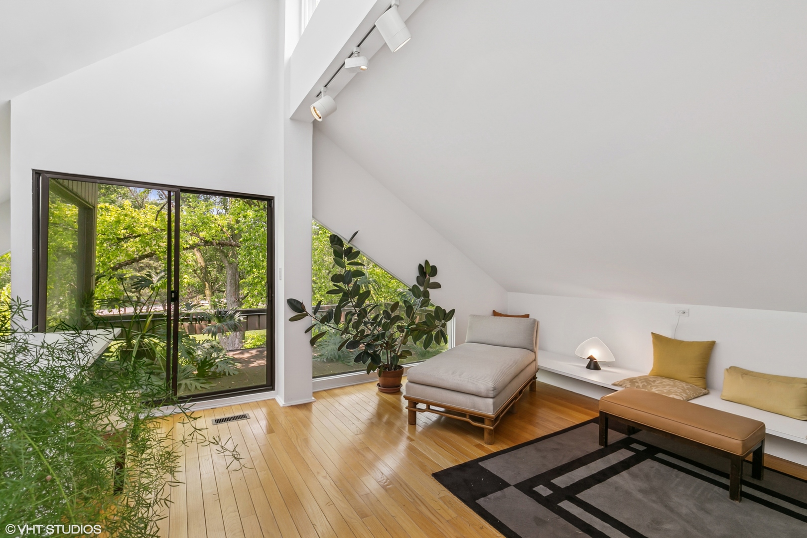 1707 Lynwood Court, Flossmoor, IL 60422