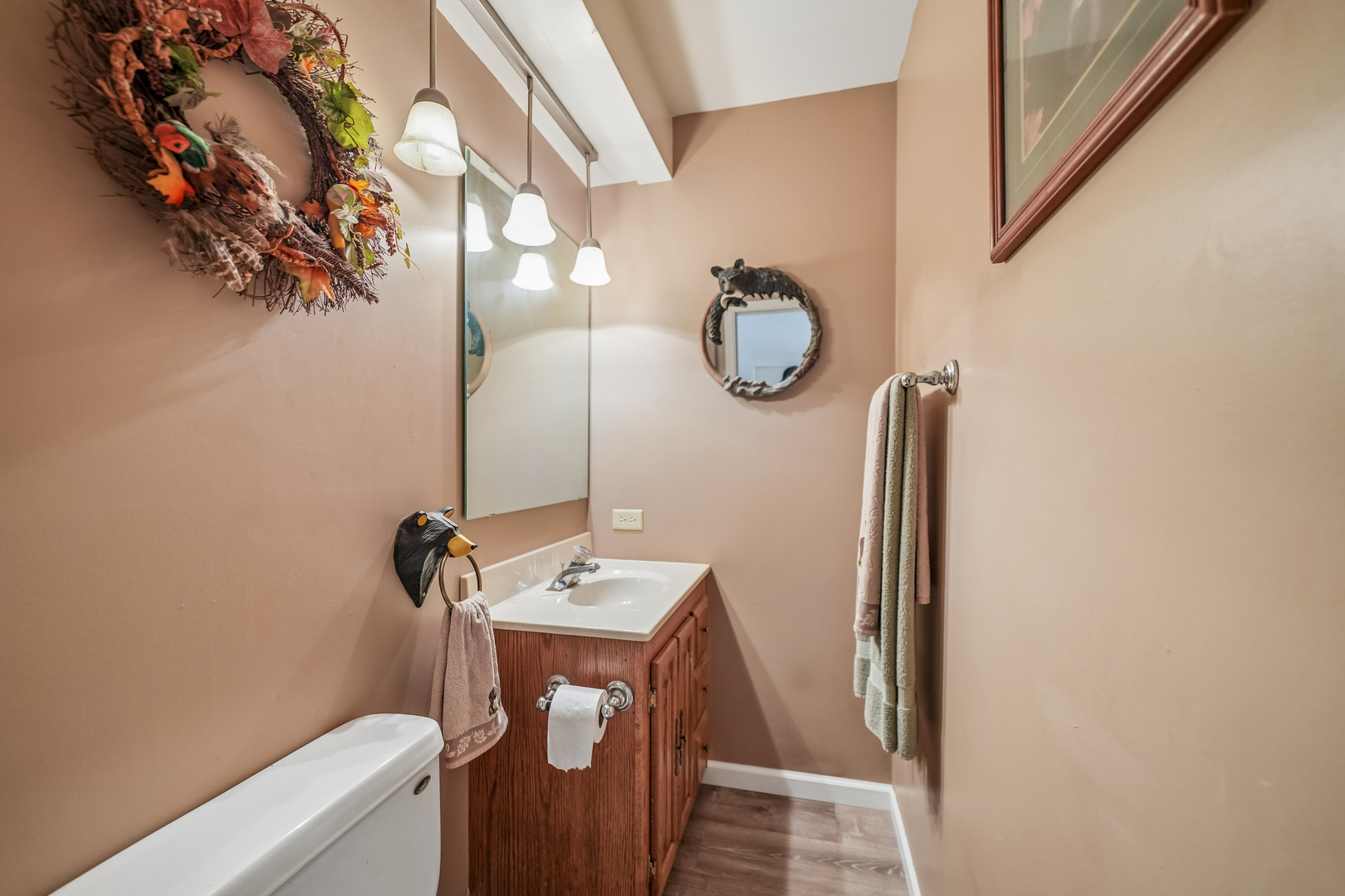 6 Crows Nest Court, Third Lake, IL 60030