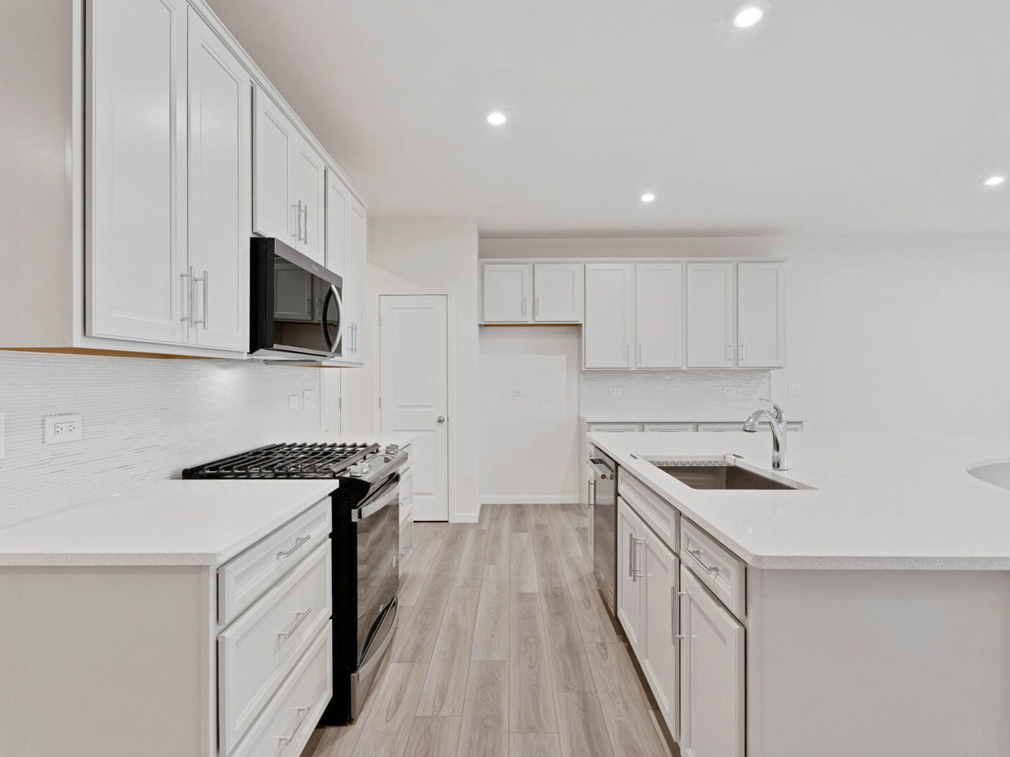 12764 S Nicholas Drive, Plainfield, IL 60585