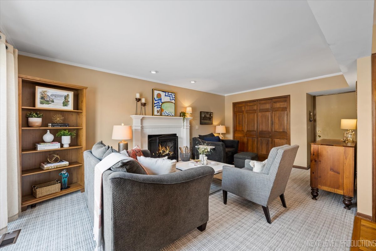 Naperville, IL 60564