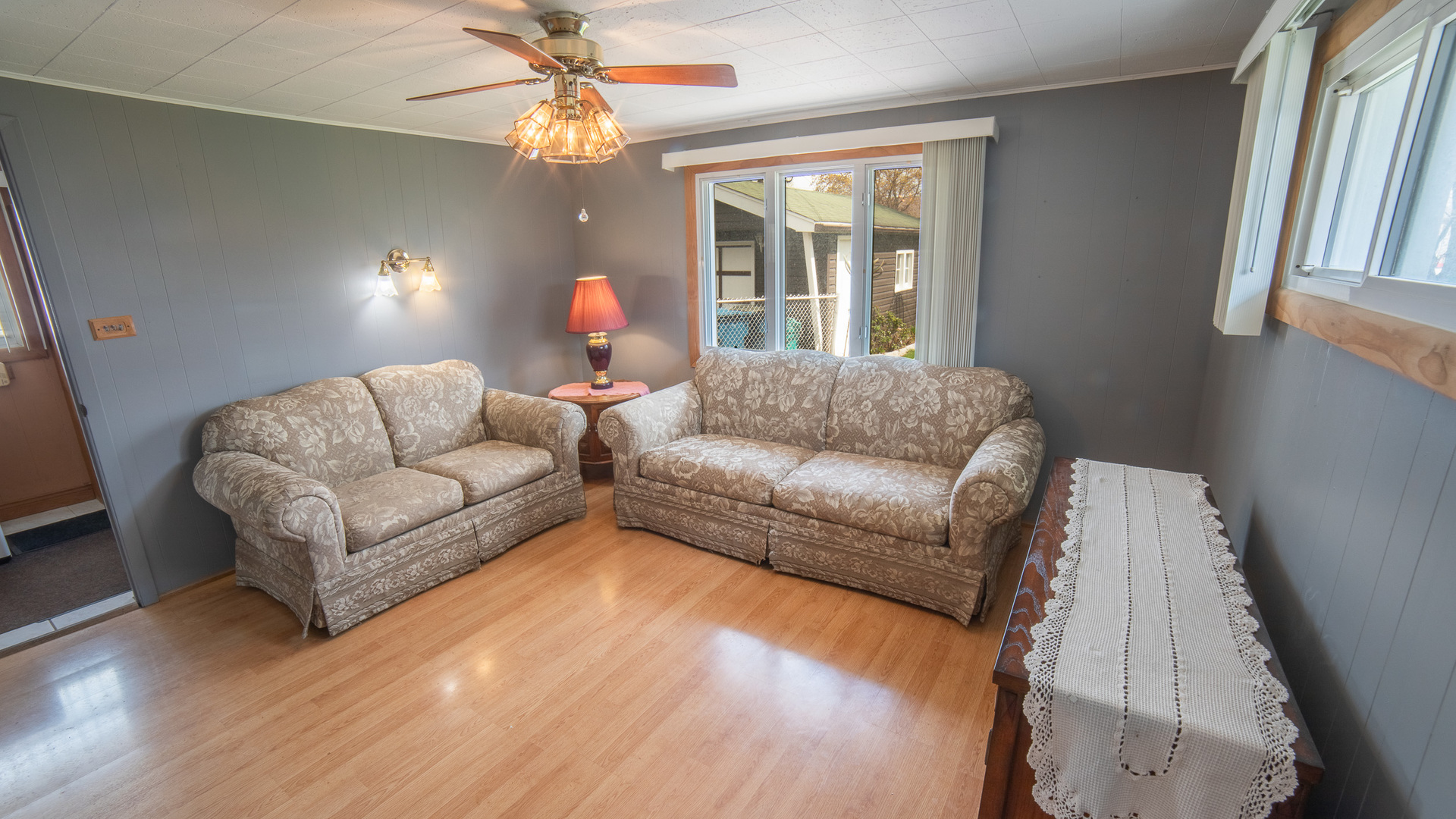 8953 S Corcoran Road, Hometown, IL 60456