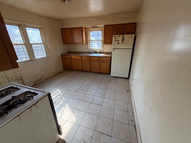 15725 Loomis Avenue, Harvey, IL 60426