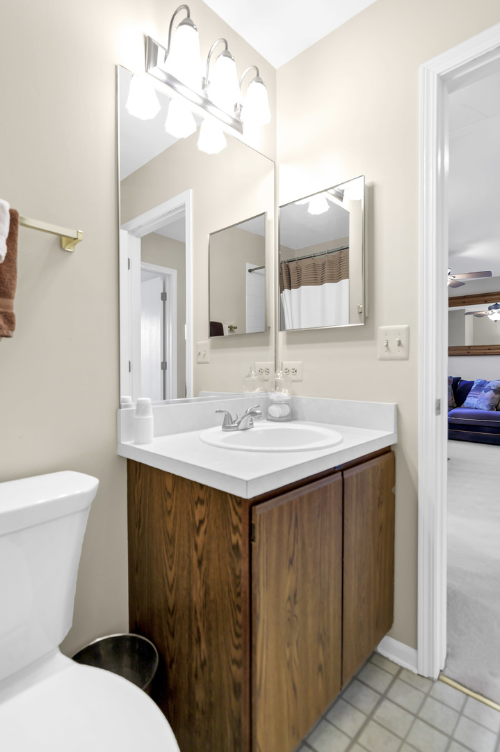 697 Bent Ridge Lane, Elgin, IL 60120