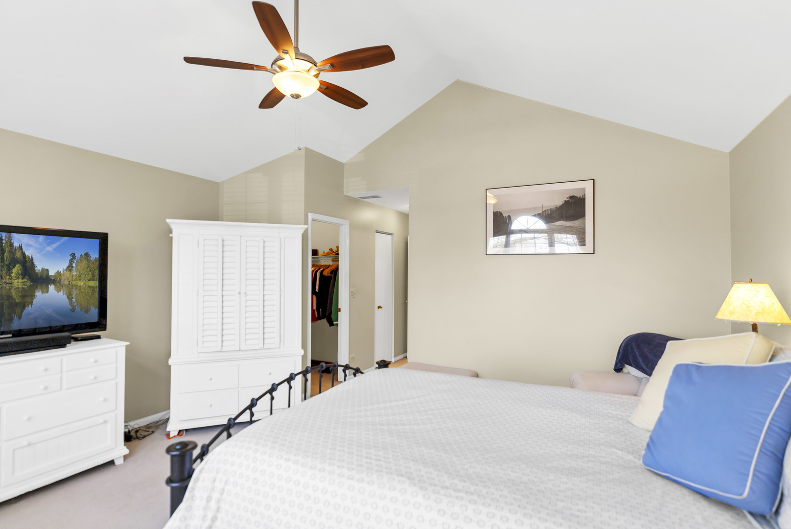 697 Bent Ridge Lane, Elgin, IL 60120