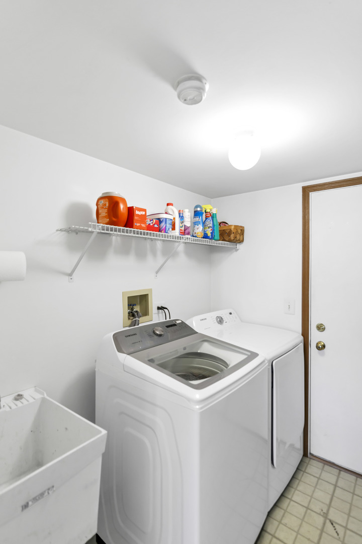 697 Bent Ridge Lane, Elgin, IL 60120