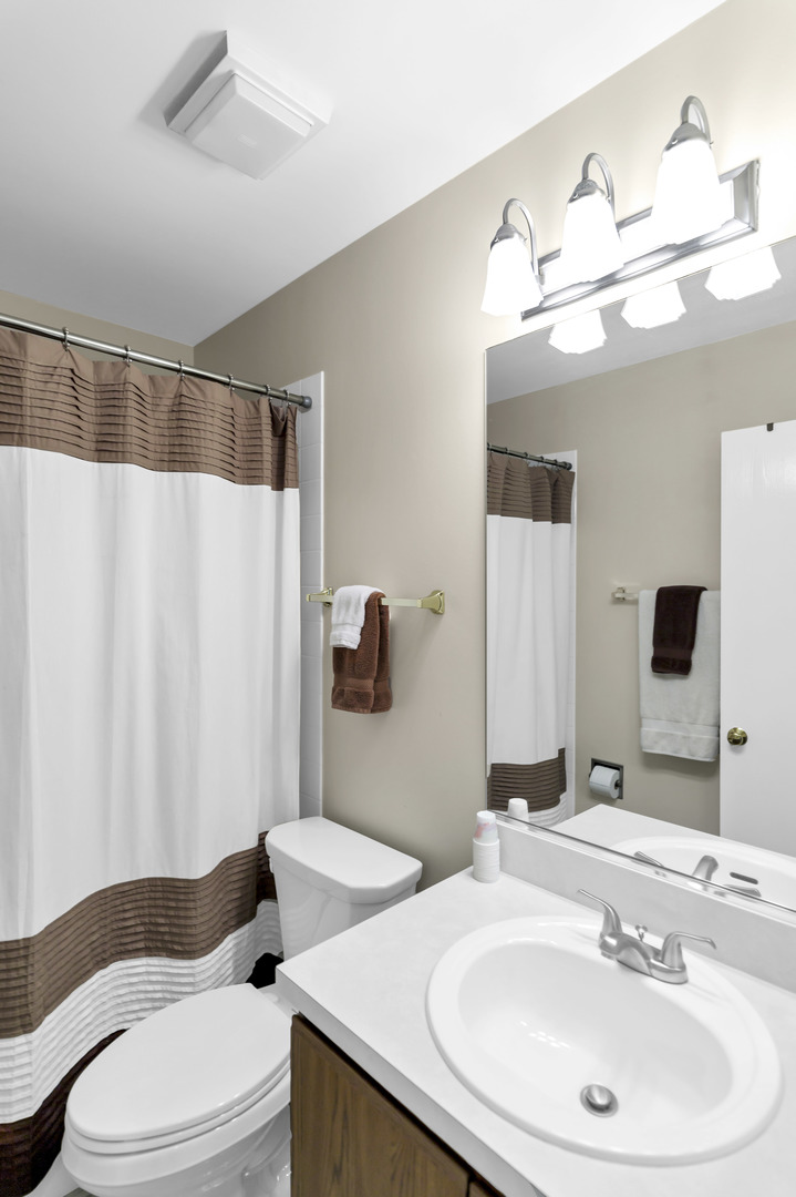 697 Bent Ridge Lane, Elgin, IL 60120