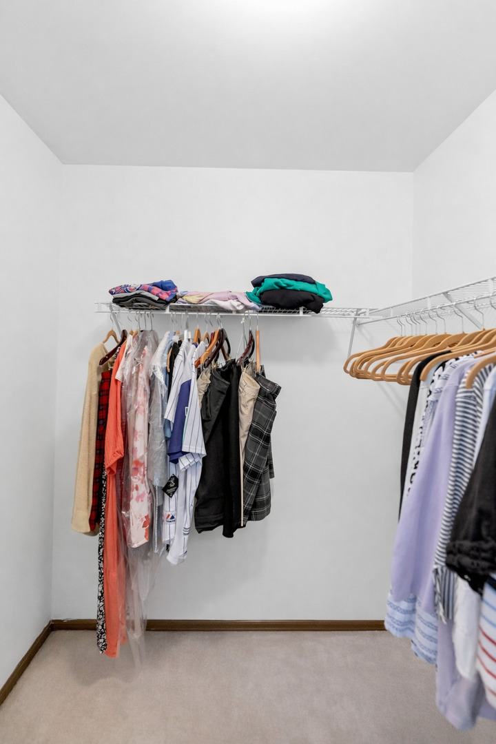 697 Bent Ridge Lane, Elgin, IL 60120