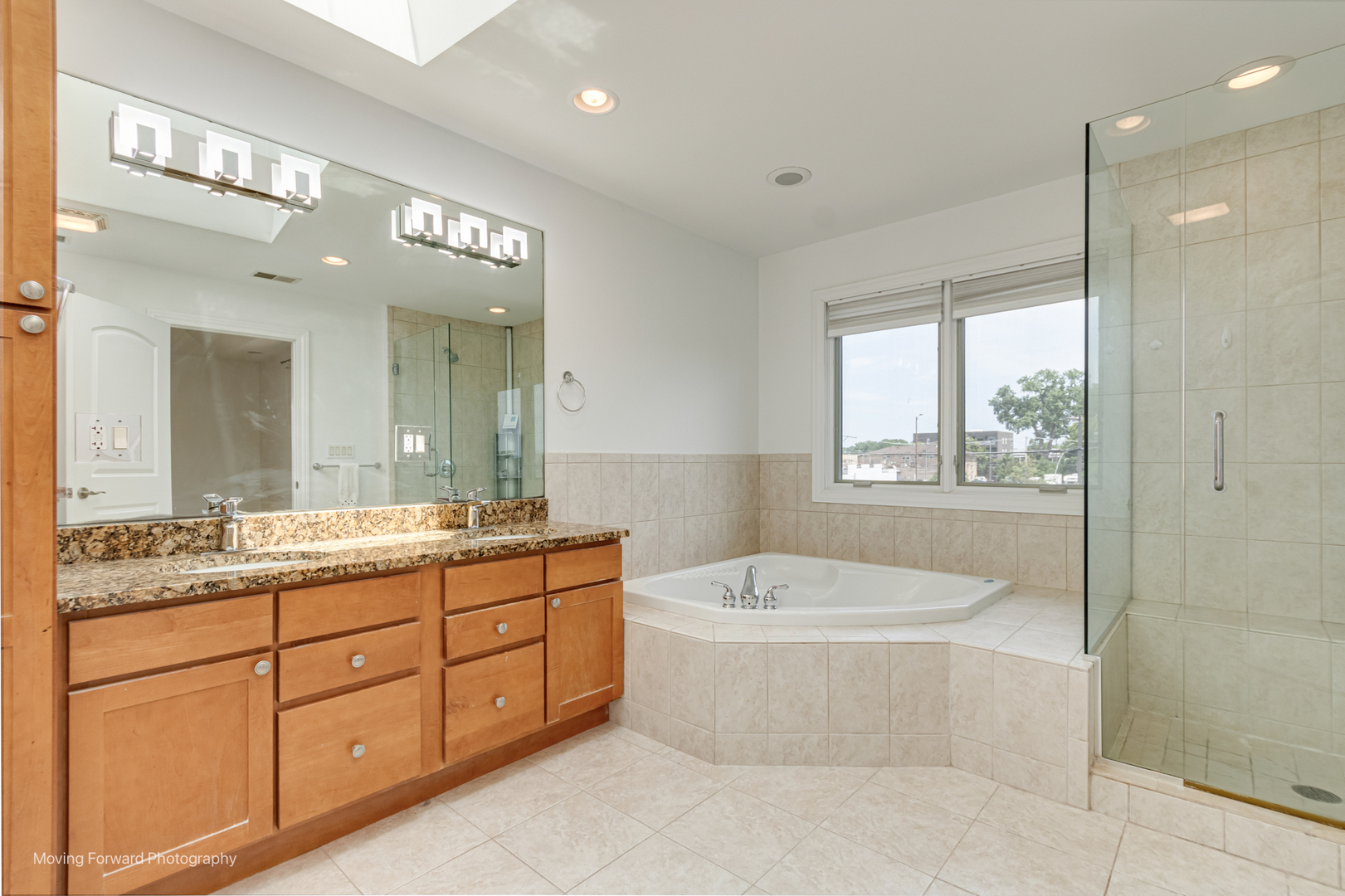 3129 N Oconto Avenue, Chicago, IL 60707