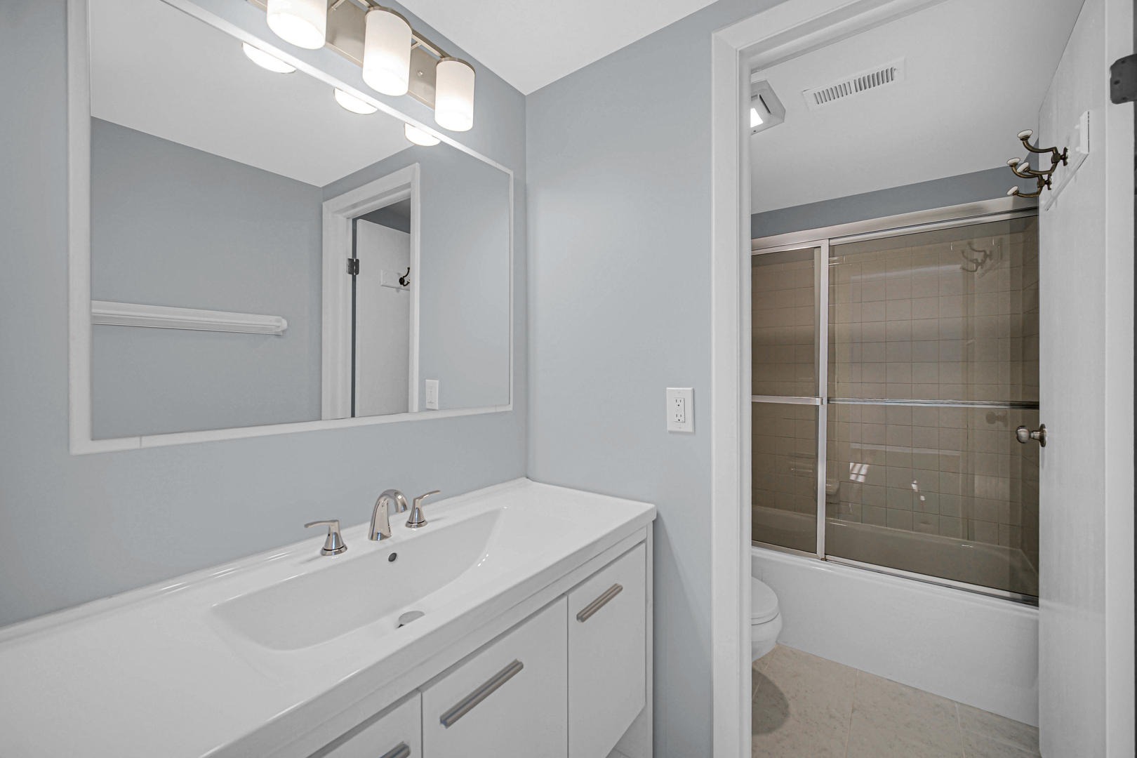 112 Chicory Court, Rolling Meadows, IL 60008