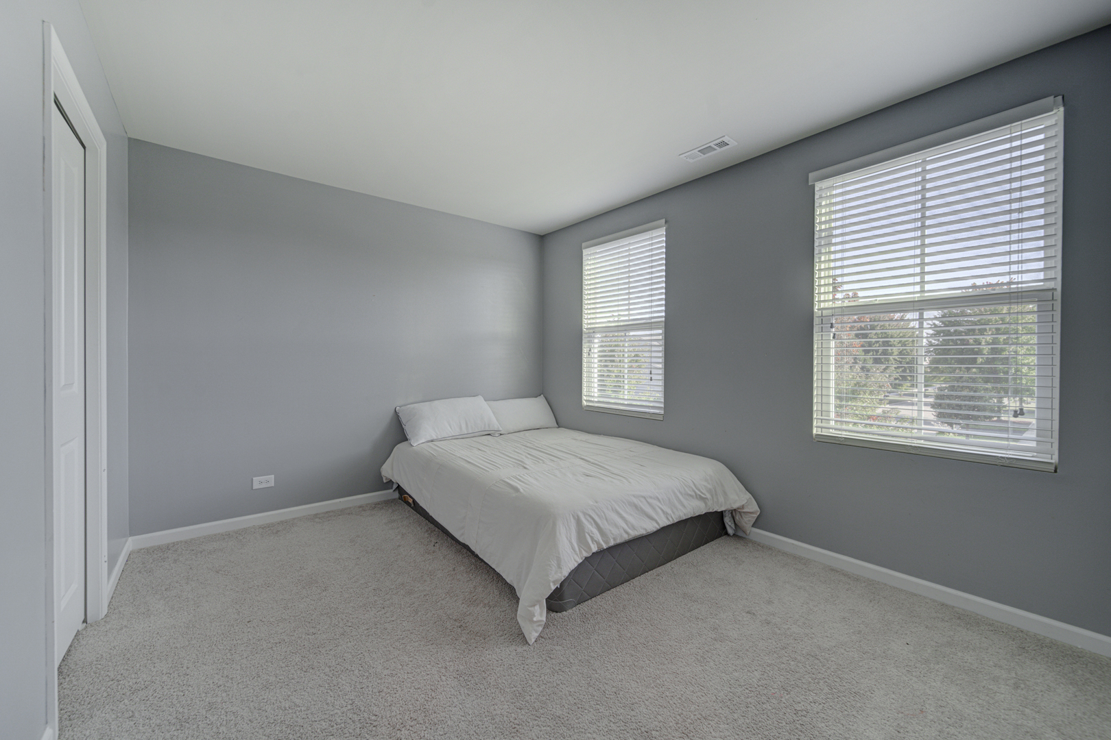 3323 Caledonia Drive, Yorkville, IL 60560