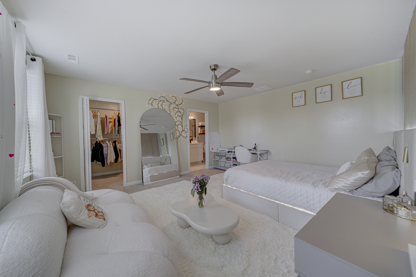 3323 Caledonia Drive, Yorkville, IL 60560