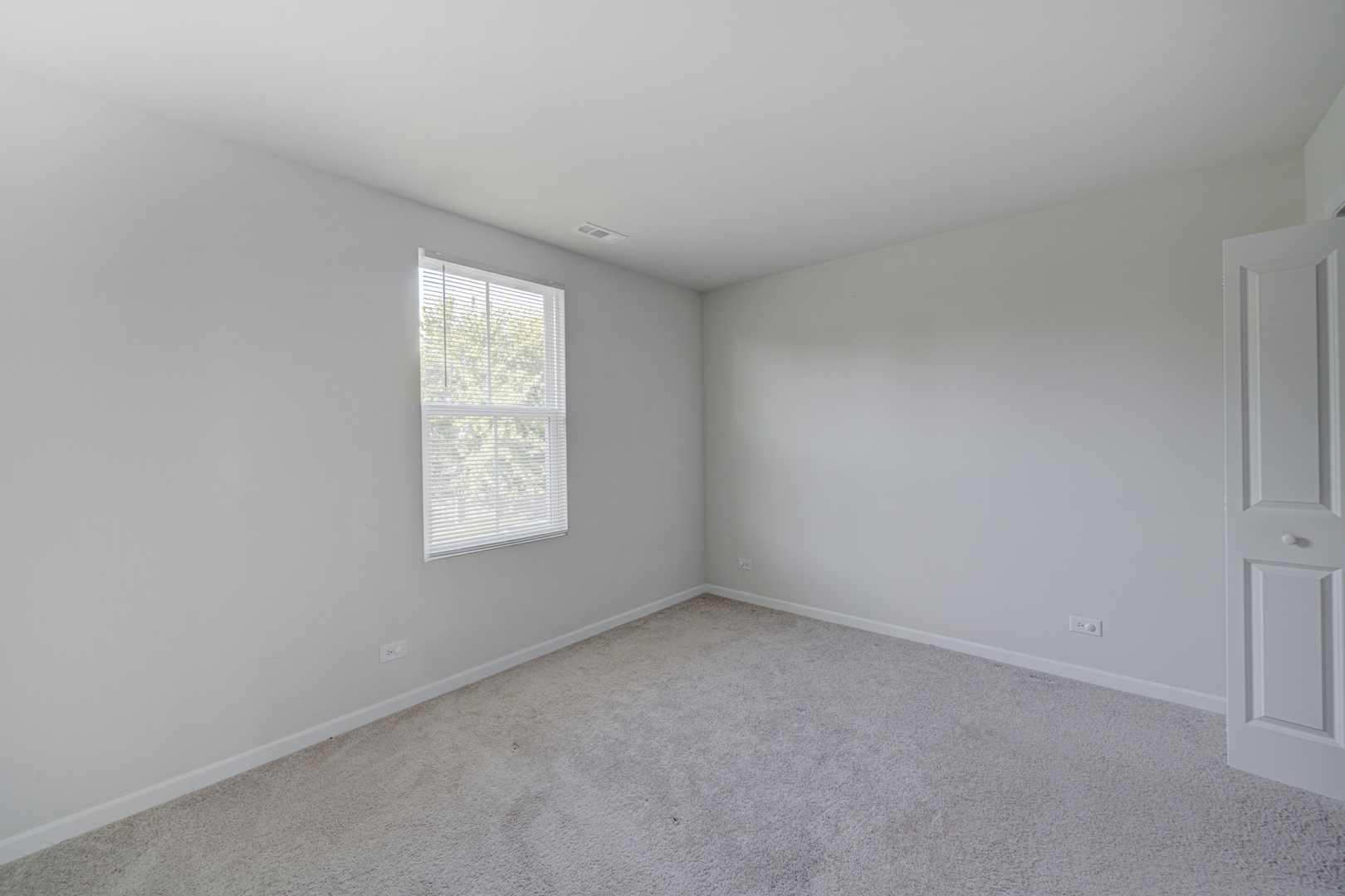 3323 Caledonia Drive, Yorkville, IL 60560